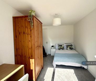 6 bedroom terraced house to rent - Photo 1