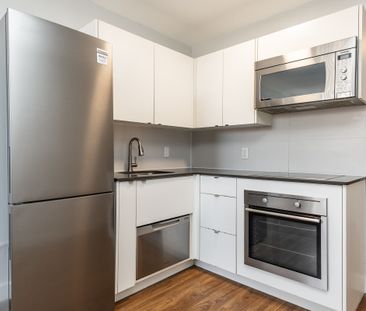 798 Richmond Street West - Photo 1