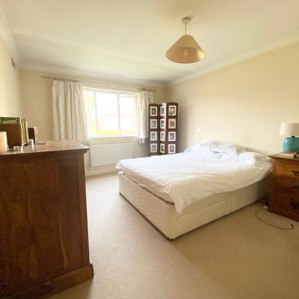 Searlewood Court, West End - 2 bedrooms Property for lettings - Seymours - Photo 1