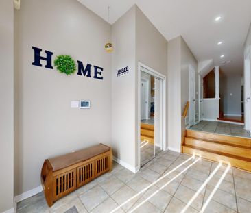 For Lease - 3231 Apricot Street Unit# Main & 2nd Floor, Mississauga... - Photo 2