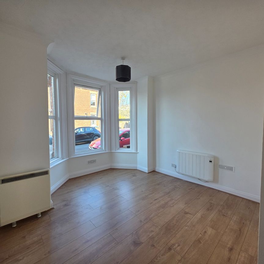 1 Bed Flat, Appleton Road, SO18 - Photo 1