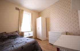 8 Bed - 30 Brudenell Avenue, Hyde Park, Leeds - LS6 1HD - Student - Photo 1