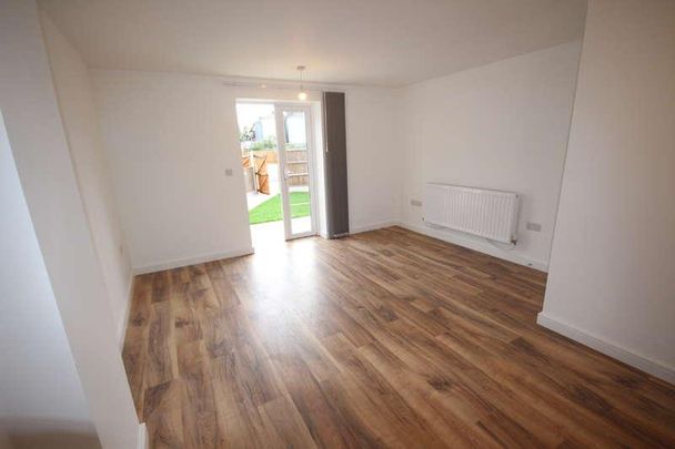 Shobnall Road, Burton Upon Trent, DE14 - Photo 1