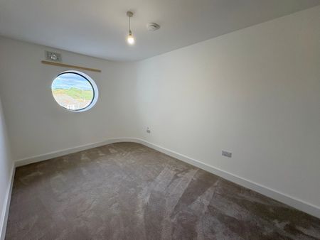 NEW BUILD 5 Burnaby Road, Bournemouth - Photo 3