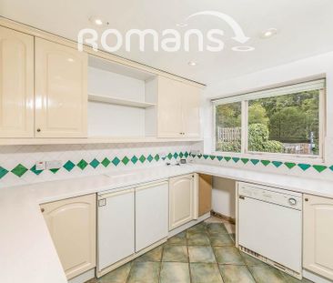 3 bedroom semi-detached house to rent - Photo 6