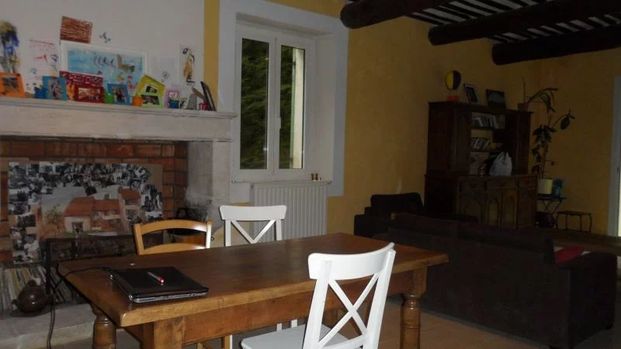 Location Maison 8 pièces 312m² ALTHEN DES PALUDS 84210 - Photo 1