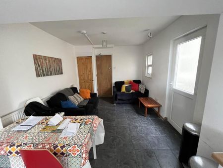 4 bedroom house to rent - Photo 4