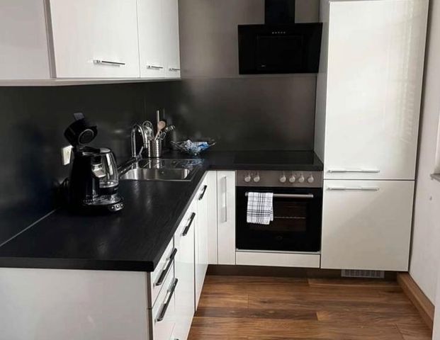 1,5 Zimmer Wohnung 1 OG Mannheim zentral möbeliert - Photo 1