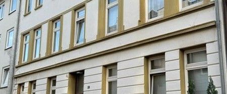 Auf gute Nachbarschaft: günstig geschnittene 3-Zi.-Wohnung - Foto 1