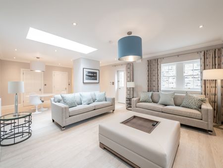 4 bedroom apartment to rent - Photo 5