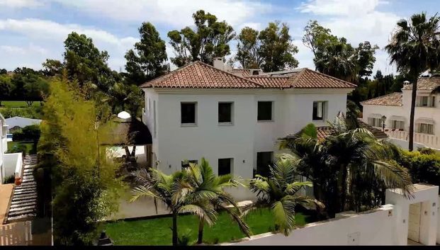 Luxury Villa for rent in San Pedro de Alcántara, Spain - Photo 1