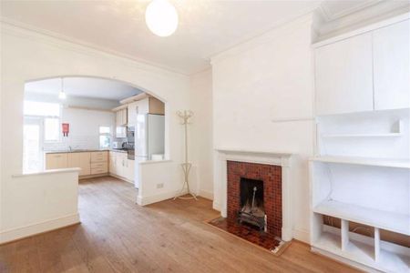 Room in a Shared House, Wells House Road, NW10 - Photo 2