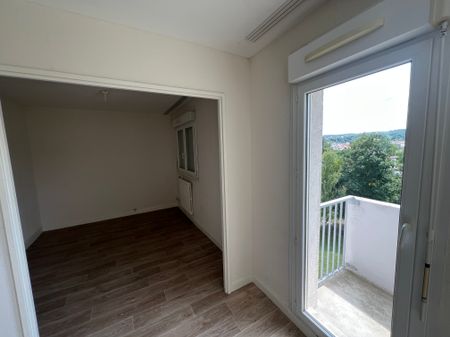 Location - Appartement T4 - 79 m² - Valentigney - Photo 4