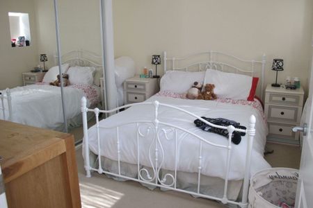 Darracott Road, Southbourne, - Photo 2