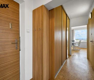 Pronájem kompletně vybaveného bytu 2+1 s lodžií a výhledem | Pardub... - Photo 2