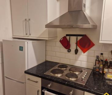 1 bed Flat in Brixton , London, SW2 4QD - Photo 4