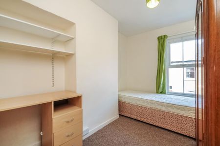 5 bedroom terraced house to rent - Photo 3