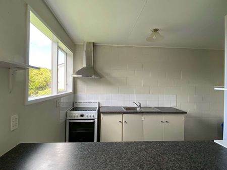 Maungaraki 2 Bedrooms - Photo 4