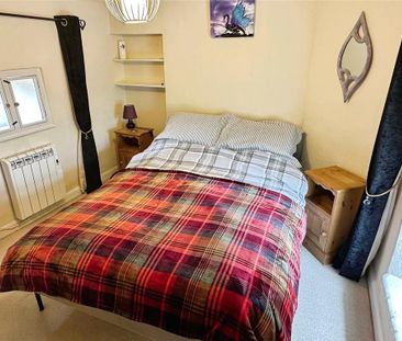 House to rent - Photo 2