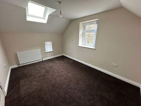 2 bedroom detached bungalow to rent - Photo 2