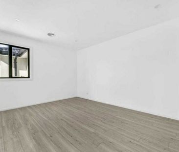 Affordable Living in Roxburgh Park - Photo 2