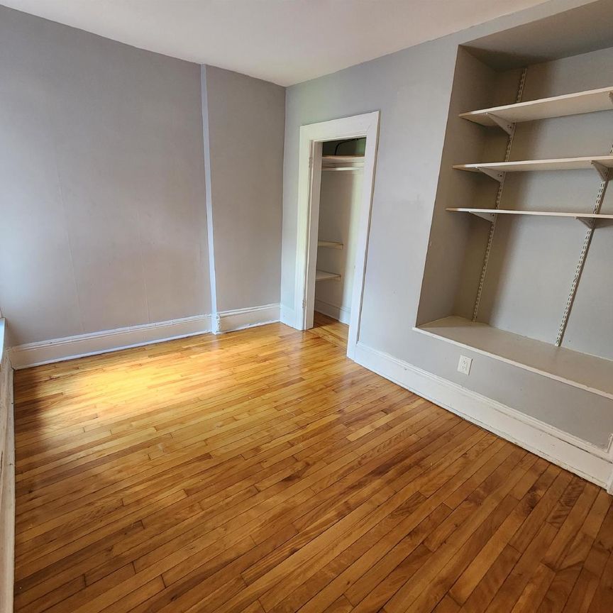 389 Daly Avenue - 2 - Photo 1