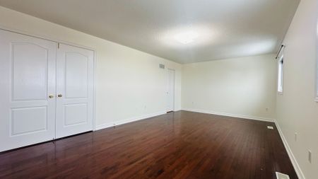 For Lease - 365 Peter Rupert Avenue, Vaughan, Ontario - Photo 2