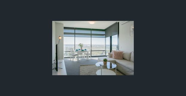 High Level 1 Bed plus Study With Stunning Views - Photo 1