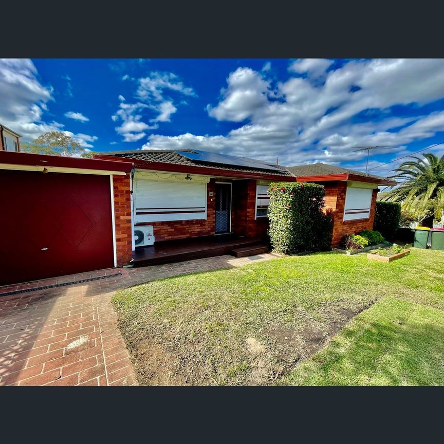10 Oba Place, Toongabbie, NSW 2146 - Photo 1