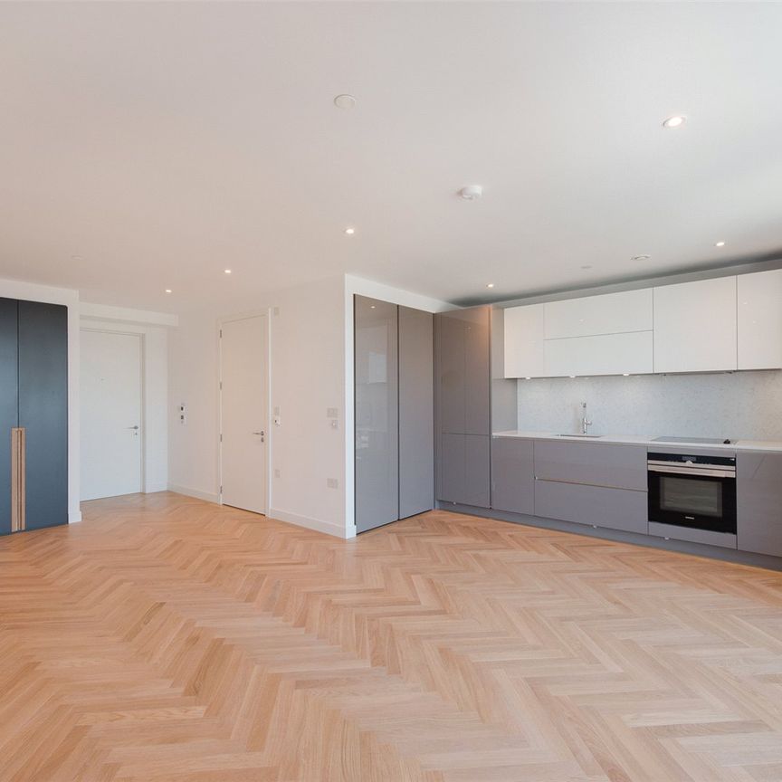 Southwark Bridge Road, London, SE1 6FL - Photo 1