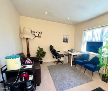 1 bedroom semi-detached bungalow to rent - Photo 4