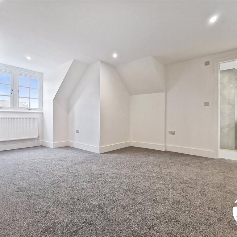2 bedroom penthouse to rent - Photo 1