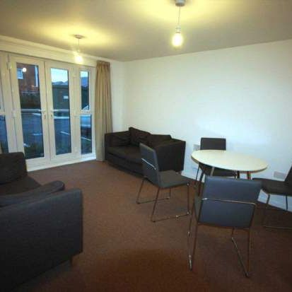 2 bedroom property to rent in Warrington - Photo 4