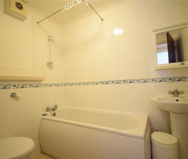 1 bedroom Flat in Kilmington Close, Bracknell - Photo 3