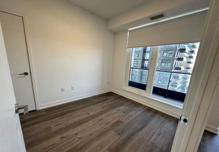For Lease - 395 Square One Drive Unit# 2701, Mississauga, Ontario - Photo 3