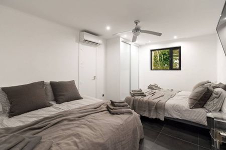 Luxury Villa for rent in Marbella, Spain - Photo 2