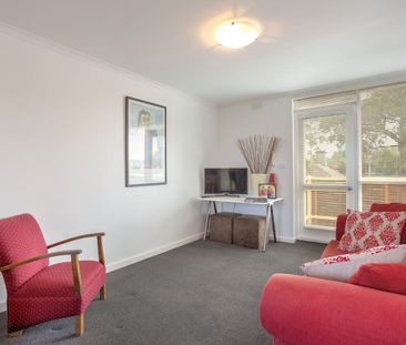 Ideal Inner-City Home in a Vibrant Flemington Setting - Photo 5
