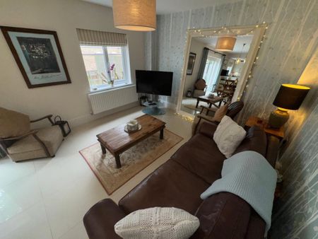 14 Pickwick Gardens, Wolverhampton, West Midlands, WV3 9EH - Photo 5