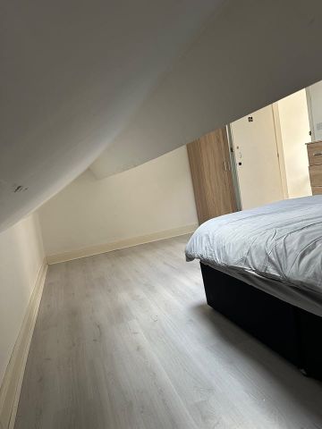 Room in a Shared House, Breeze Hill, L9 - Photo 3