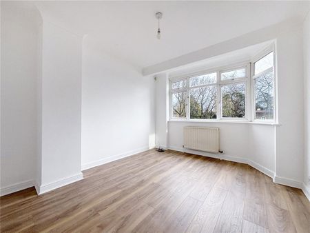 3 bedroom end of terrace house to rent - Photo 5