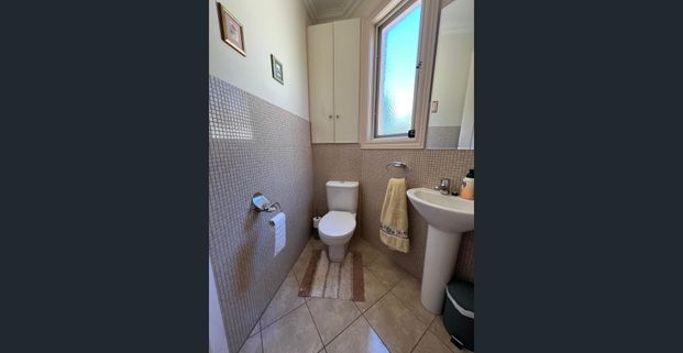 AMAZING FAMILY HOME IN FABULOUS LOCATION - Photo 1