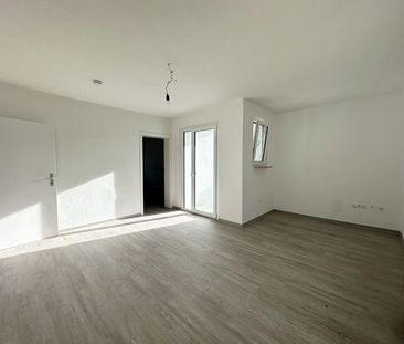 3,5-Zimmer-Wohnung in ruhiger Lage! TOP-renoviert mit einem neuen h... - Foto 1