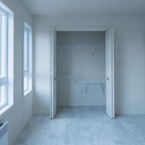 5 1/2 | occupation 1er juillet | Quartier Saint-Sauveur - Photo 2