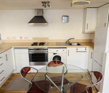 St Thomas Lofts, Swansea, SA1. - Photo 3