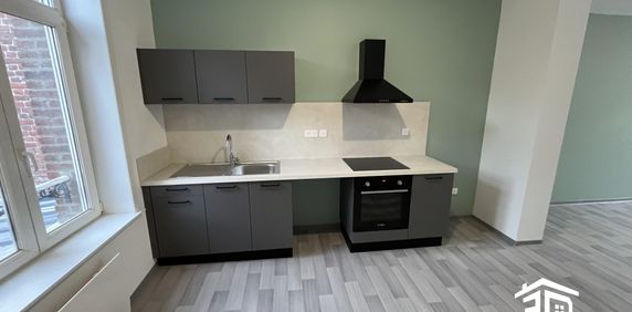 Location Appartement 3 pièces 74m² AVESNES SUR HELPE 59440 - Photo 2