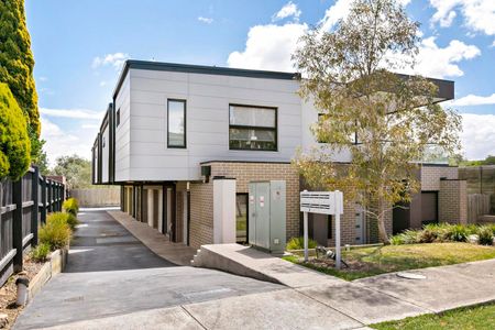 2/7 Elstone Court, Niddrie VIC 3042 - Photo 5
