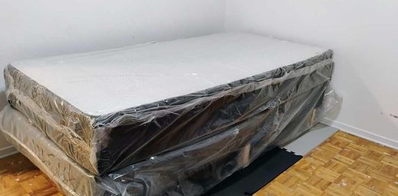 Chambre à louer Montréal-Nord tout inclus 13 pieds par 11 pieds - Photo 2