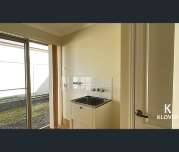 12 Rix Drive, Coomera - Beautiful Family Home in Prime Coomera Loca... - Photo 5