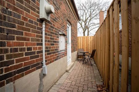 For Lease - 7 Colfax Street Unit# Lower, Toronto, Ontario - Photo 3