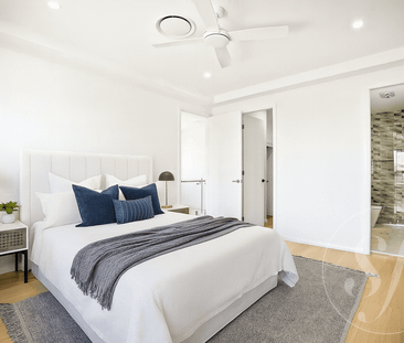 Architecturally Designed 5-Bedroom Masterpiece - Photo 2